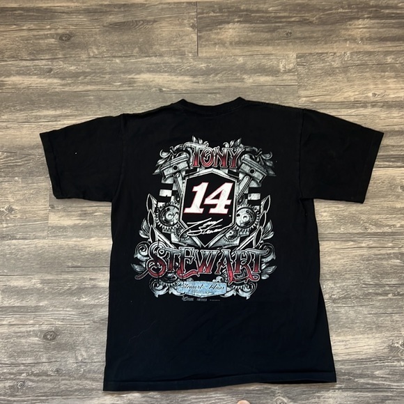 NASCAR CHASE AUTHENTICS TONY STEWART MEN’S MEDIUM T-SHIRT - Picture 4 of 5